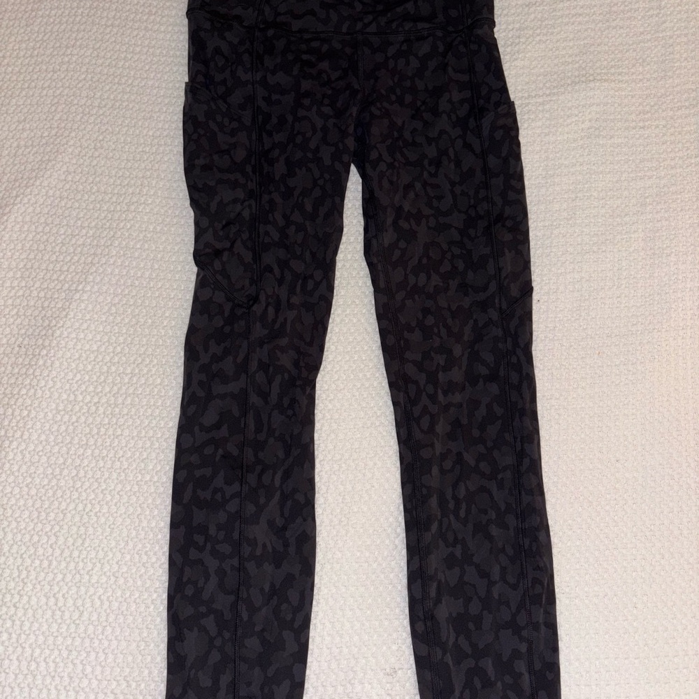 Black Lululemon Leopard Print Leggings